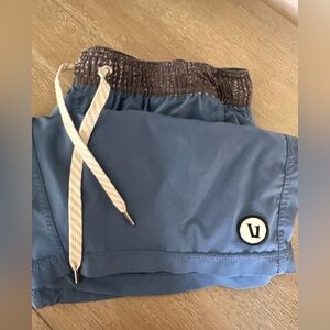 Vuori Kore shorts size Large